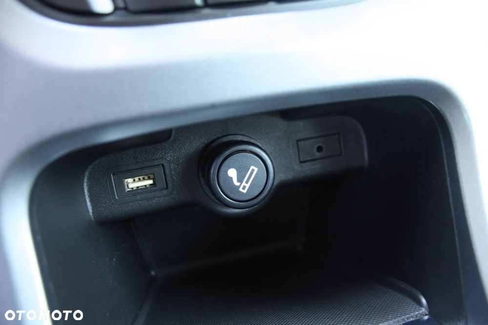 Opel Astra 1.4 Turbo Design Edition - 18