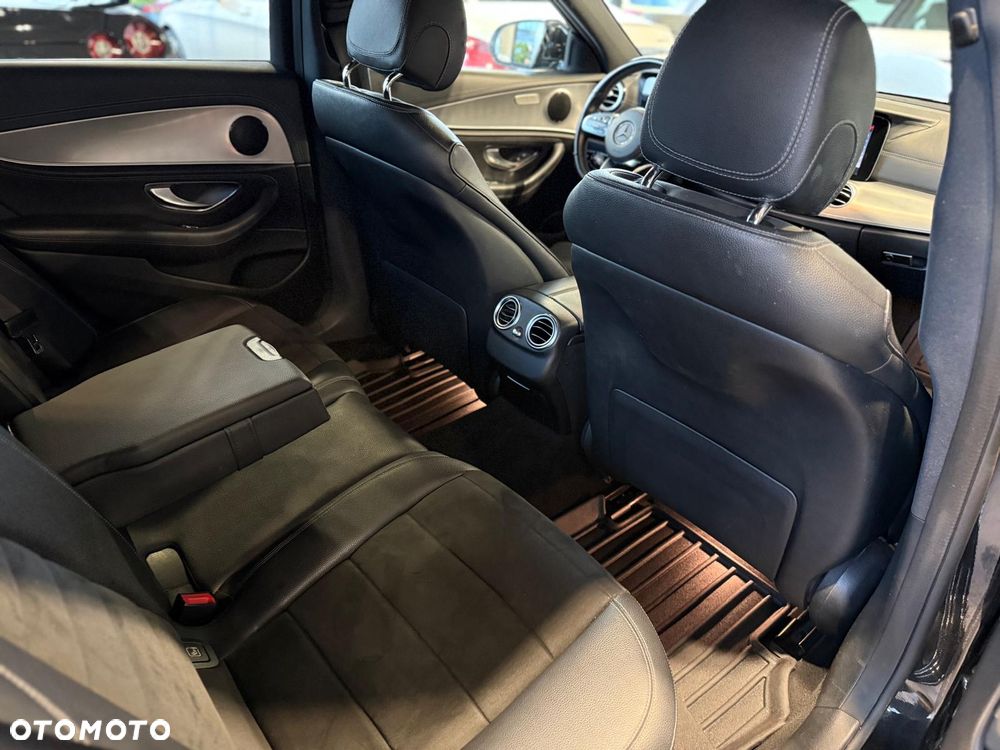 Mercedes-Benz Klasa E 220 d 9G-TRONIC AMG Line - 11
