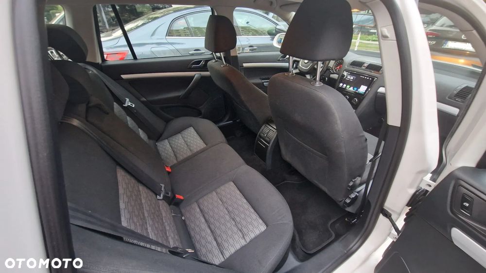 Skoda Octavia 2.0 TDI DPF 4x4 Ambiente - 7
