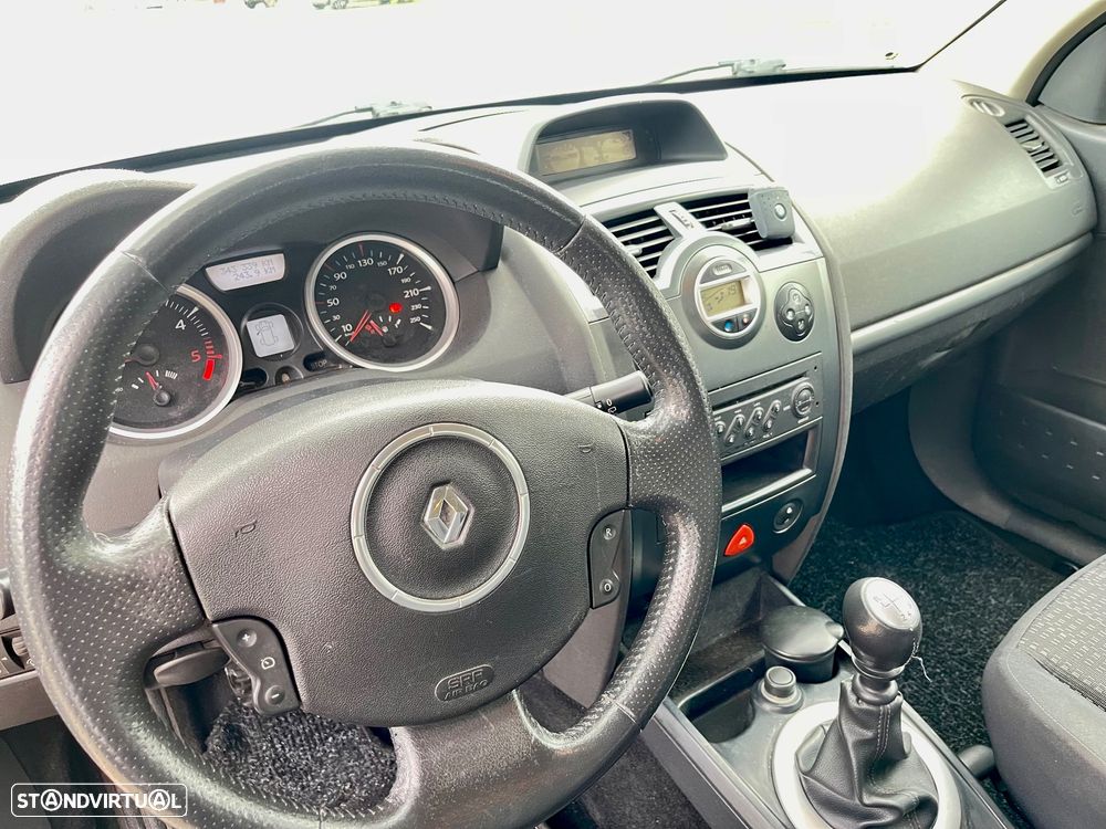 Renault Mégane Break 1.5 dCi Dynamique - 17