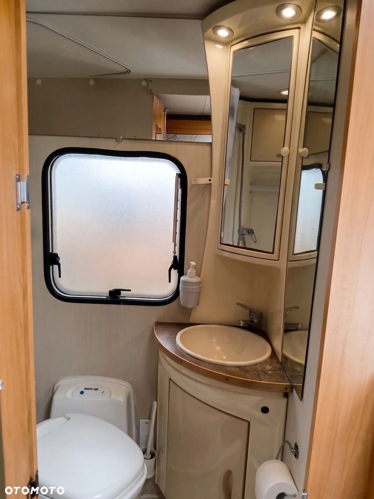 Ford Transit Chausson Flash 03 - 22