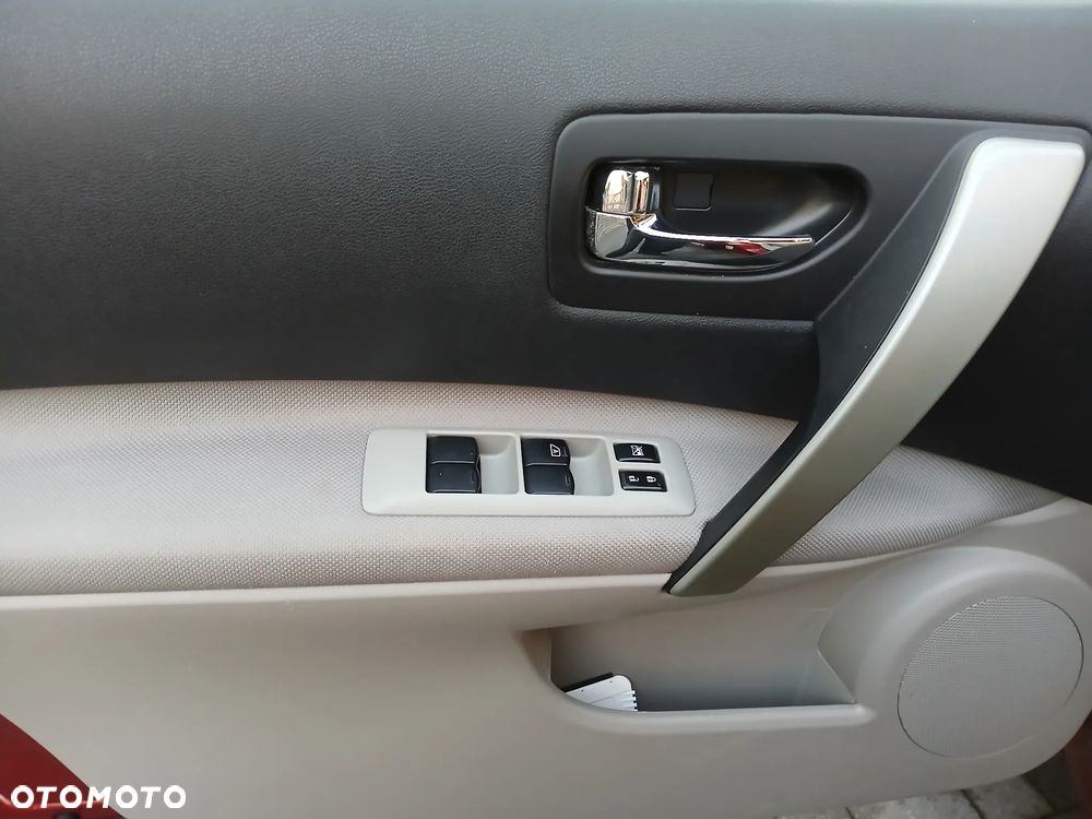 Nissan Rogue - 15