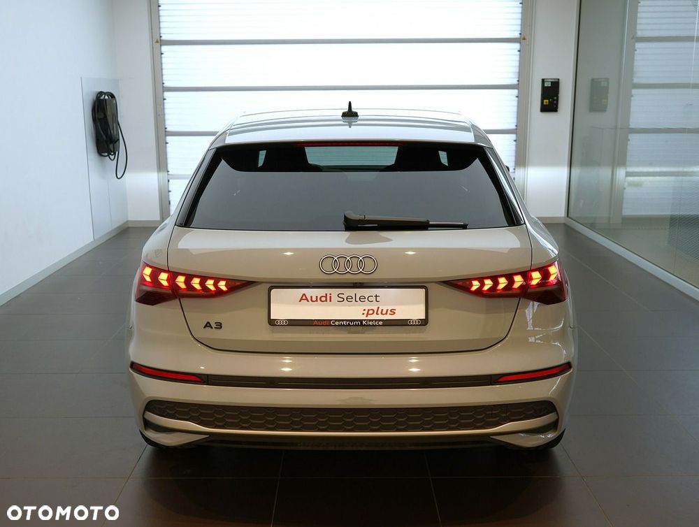Audi A3 Sportback - 4