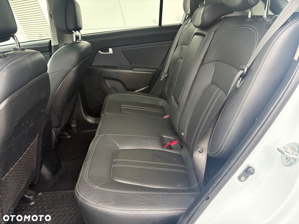 Kia Sportage 2.0 CVVT 2WD Automatik Spirit - 24