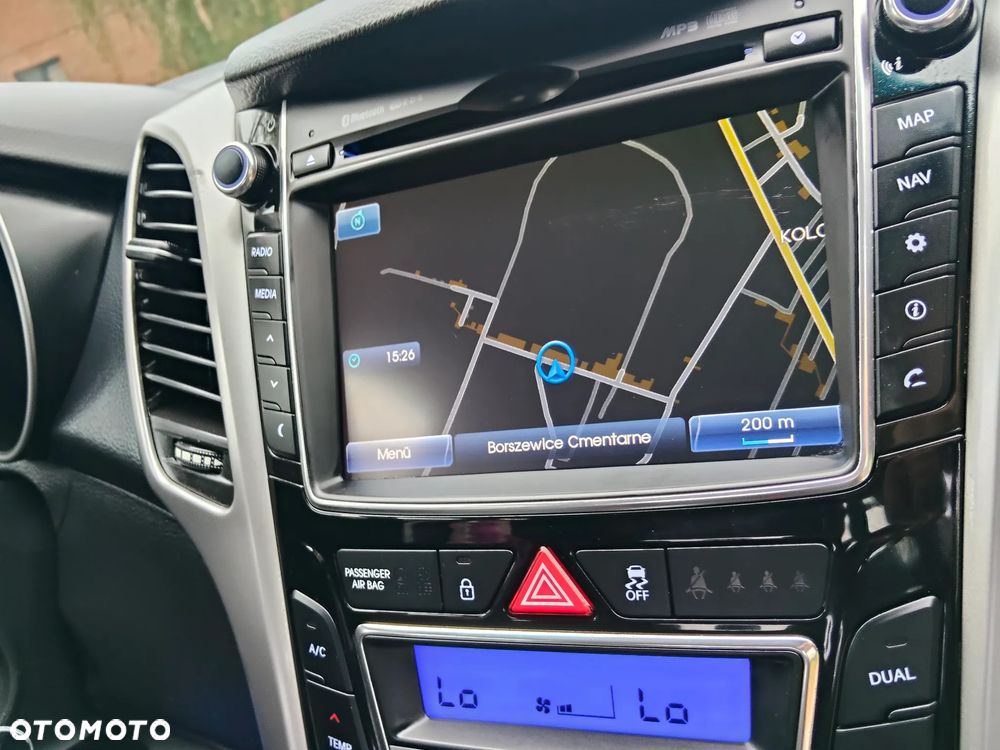 Hyundai i30 i30cw 1.6 CRDi Fifa World Cup Edition - 32