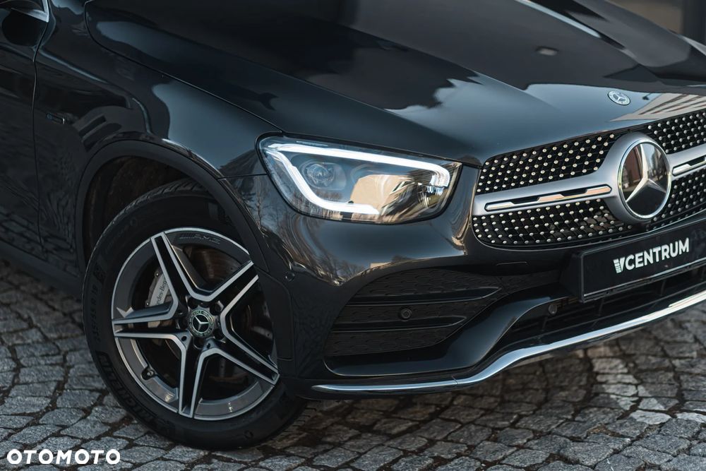 Mercedes-Benz GLC 300 de 4-Matic Business Edition - 3