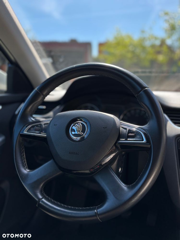 Skoda Octavia 1.4 TSI Ambition - 28