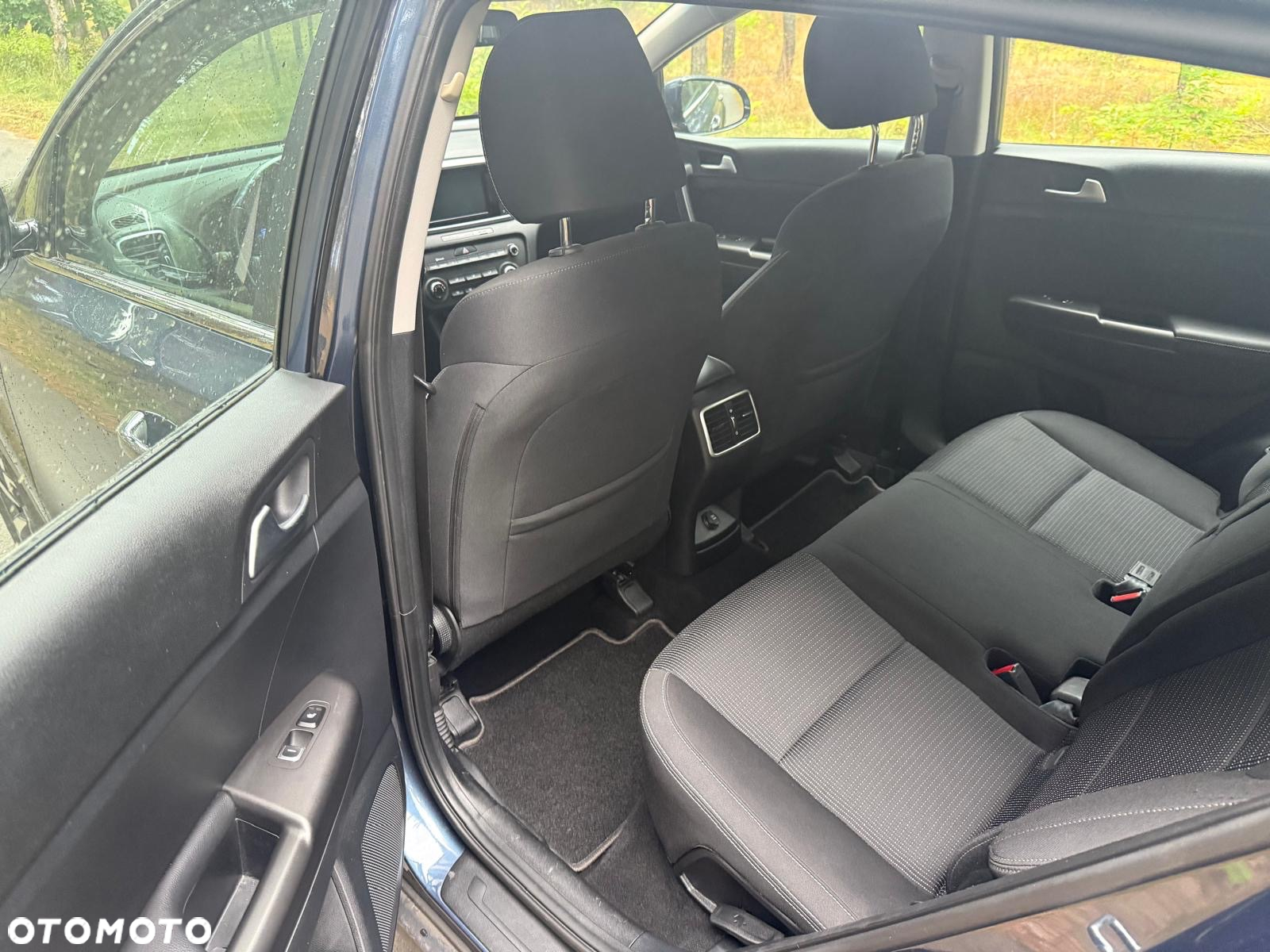Kia Sportage 1.6 GDI 2WD Attract - 23