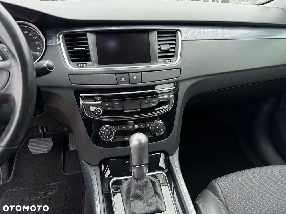 Peugeot 508 BlueHDi 120 EAT6 Stop&Start Business-Line - 21