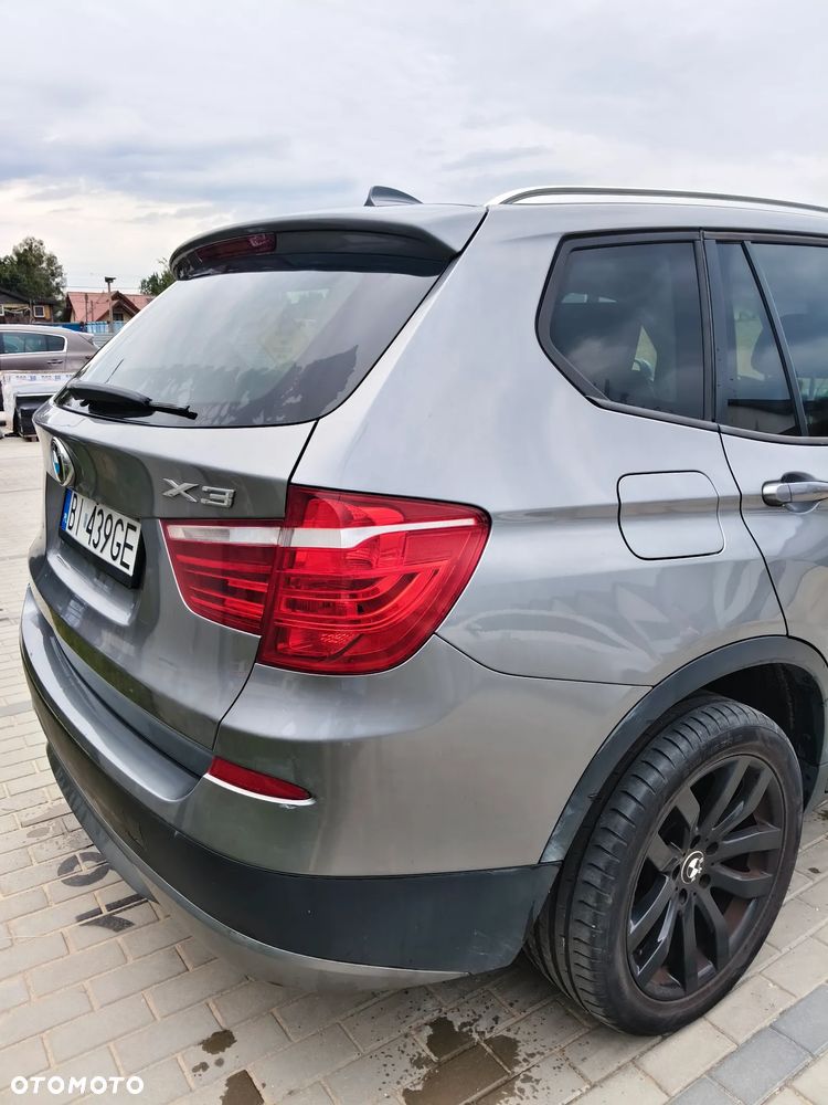 BMW X3 28i xDrive - 4