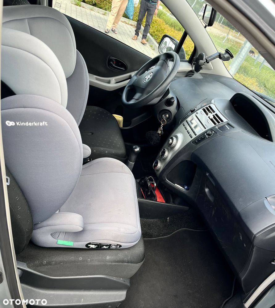 Toyota Yaris 1.3 Luna A/C - 6