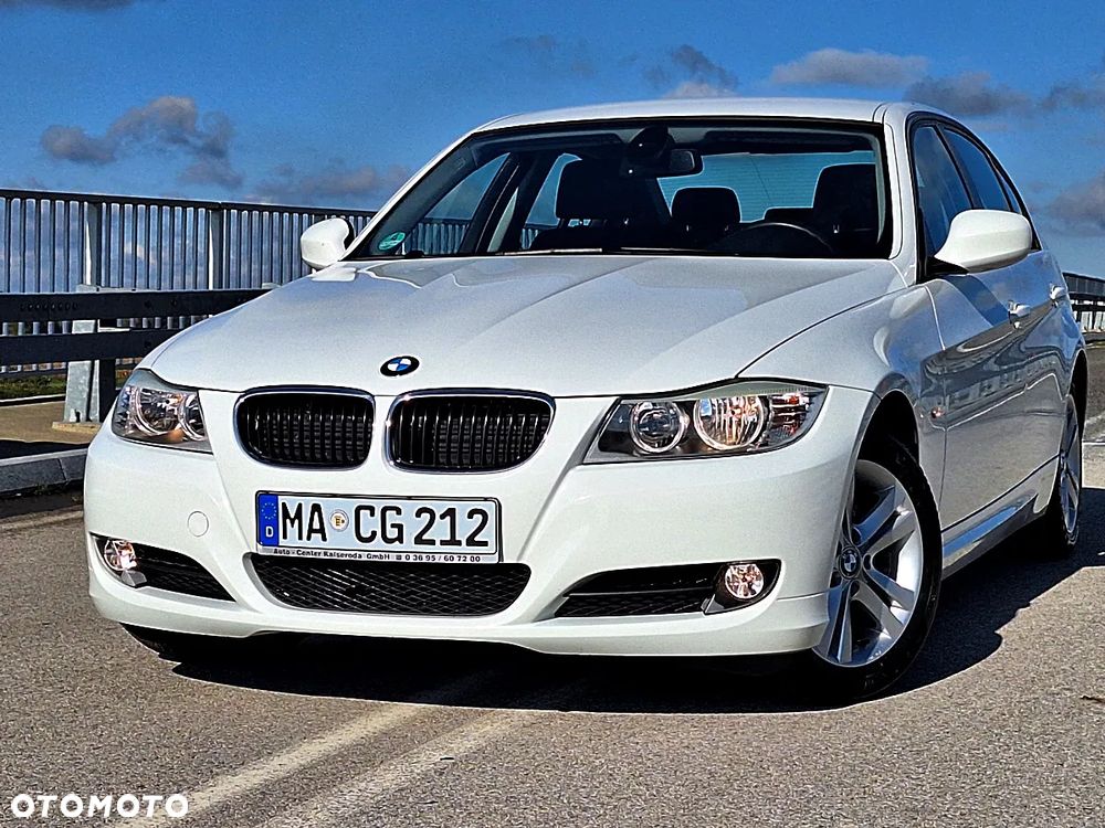 BMW Seria 3 318i - 2