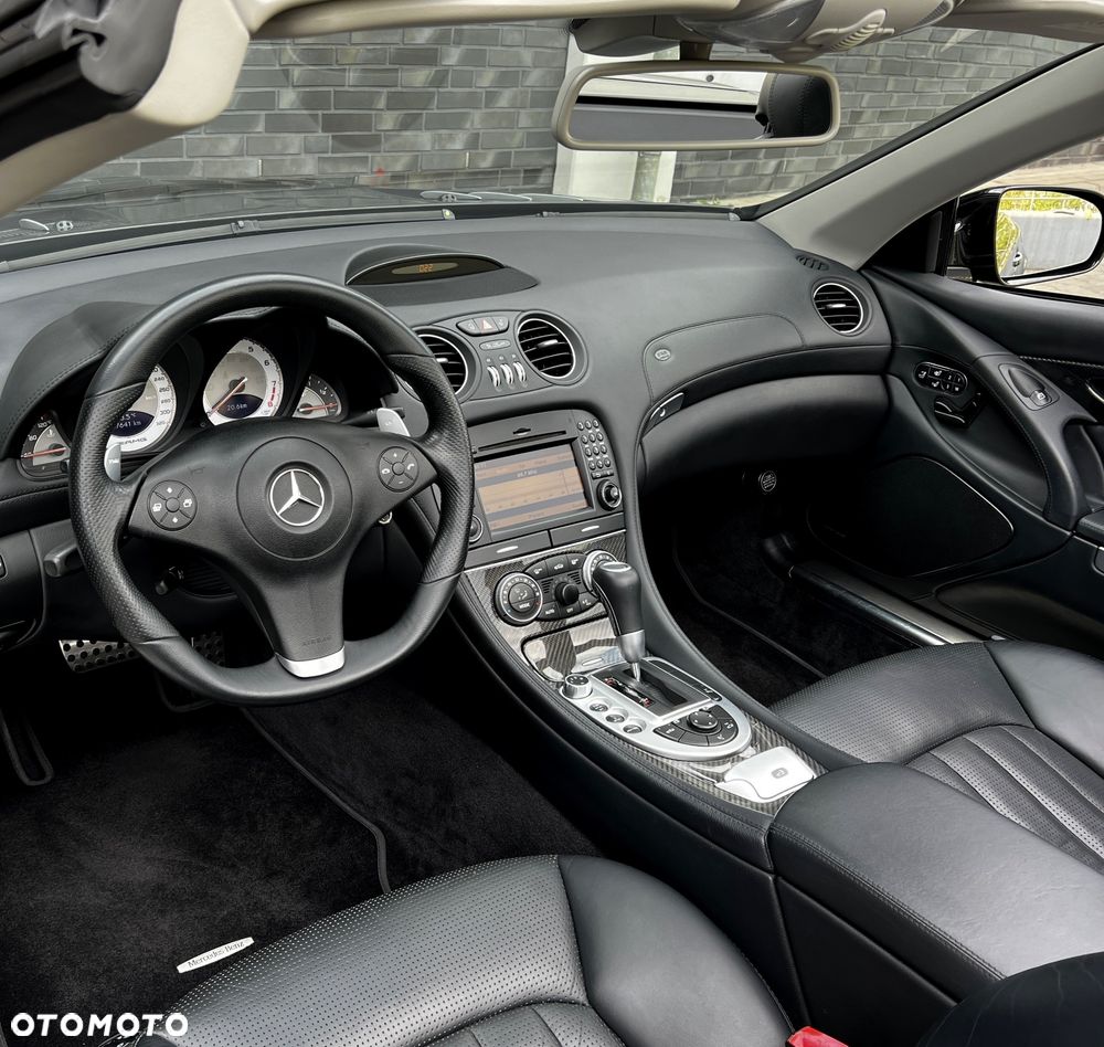 Mercedes-Benz SL 63 AMG - 11