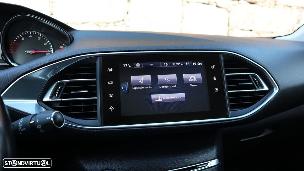 Peugeot 308 1.2 PureTech Allure EAT6 - 28