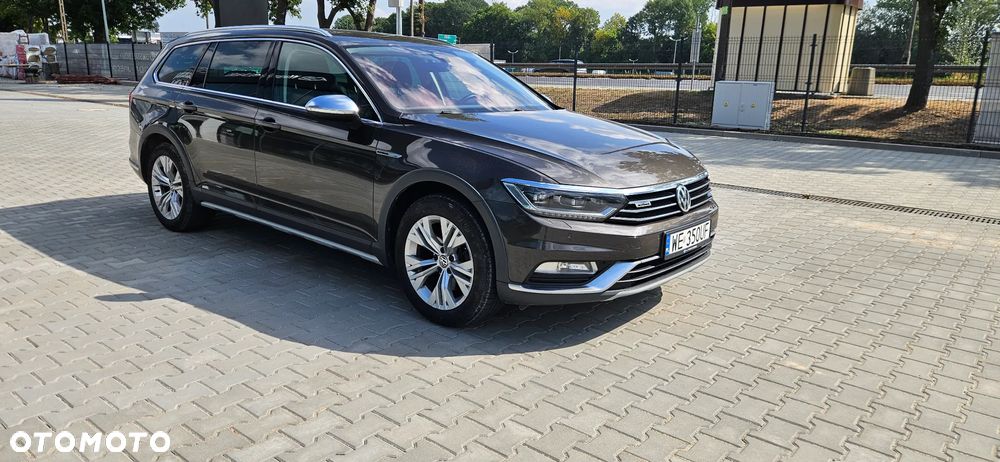 Volkswagen Passat - 2