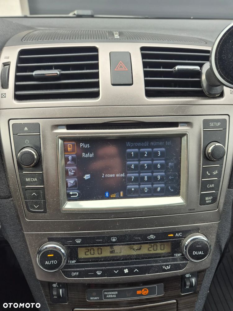 Toyota Avensis 2.0 D-4D Premium - 13