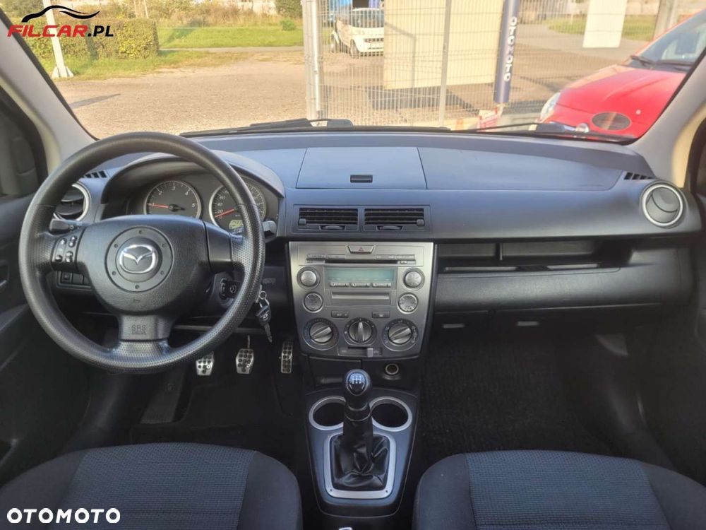 Mazda 2 - 9