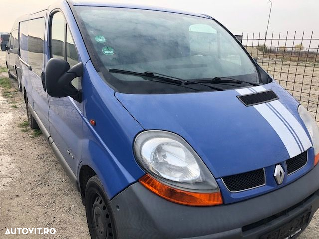 Dezmembrez Renault Trafic 1,9 diesel 100dci - 2