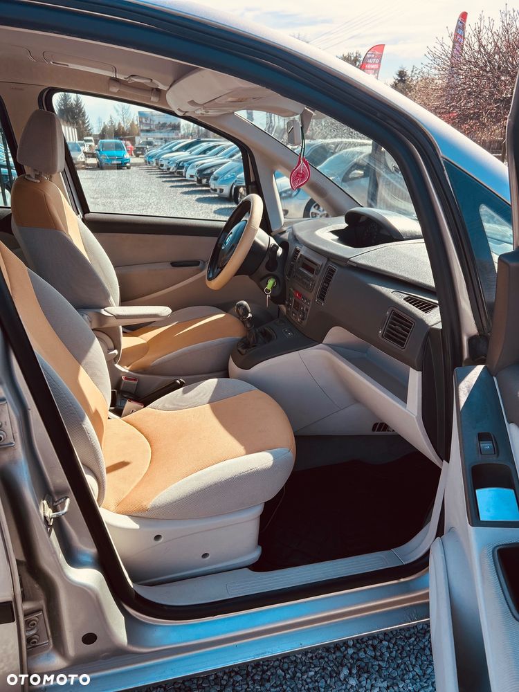 Fiat Idea 1.4 16V Dynamic - 8