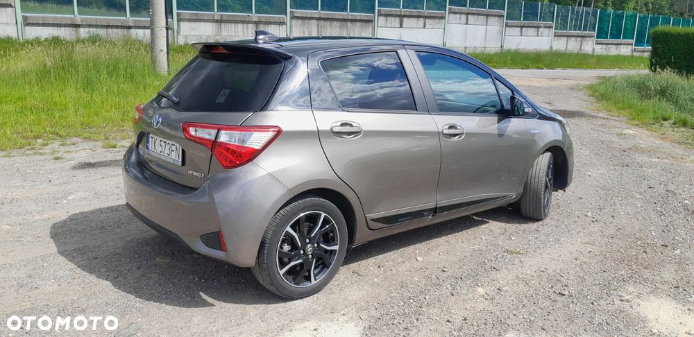 Toyota Yaris - 11
