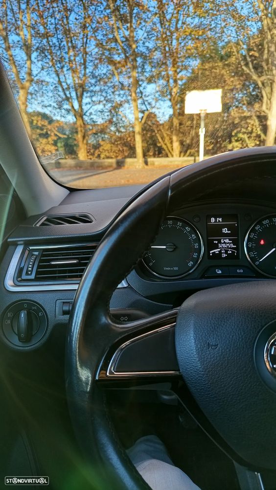 Skoda Rapid Spaceback - 5