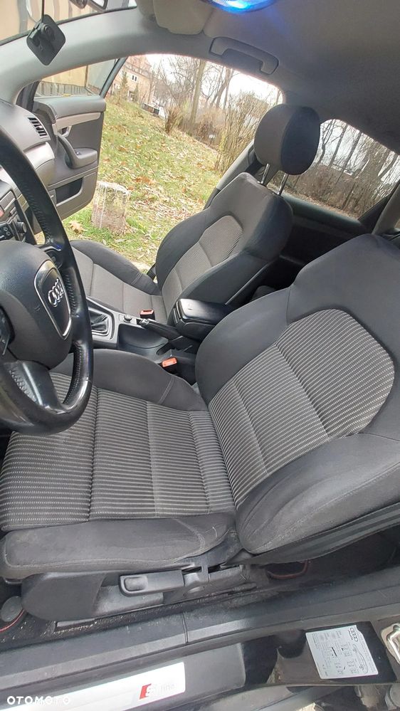 Audi A4 Avant 2.0 TDI - 8