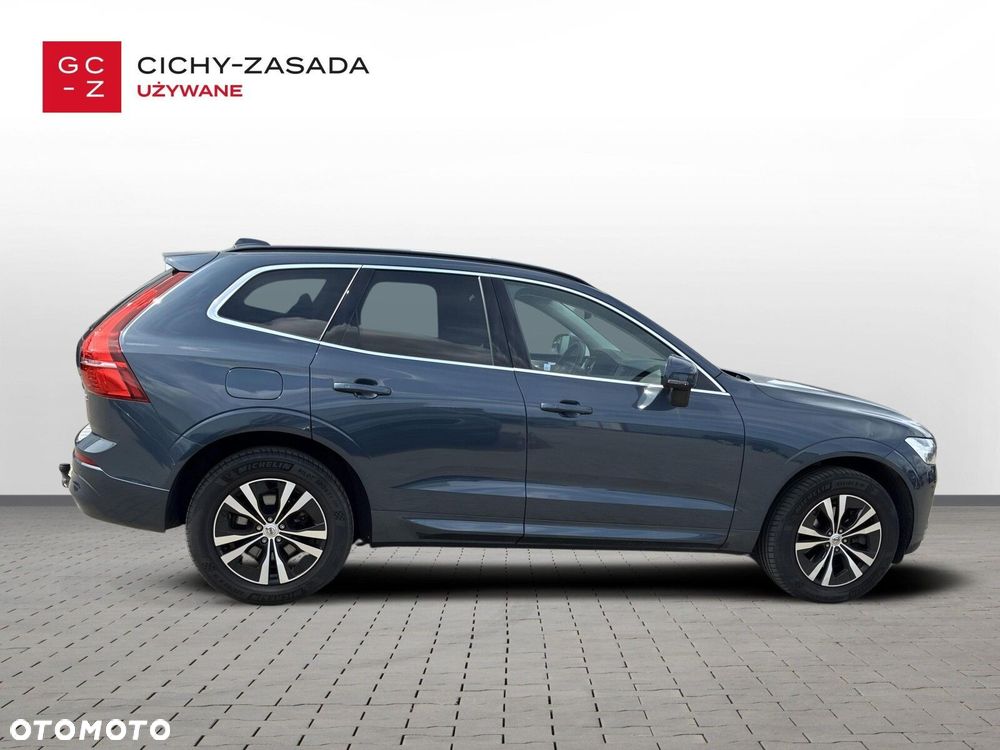 Volvo XC 60 B4 B Momentum - 7