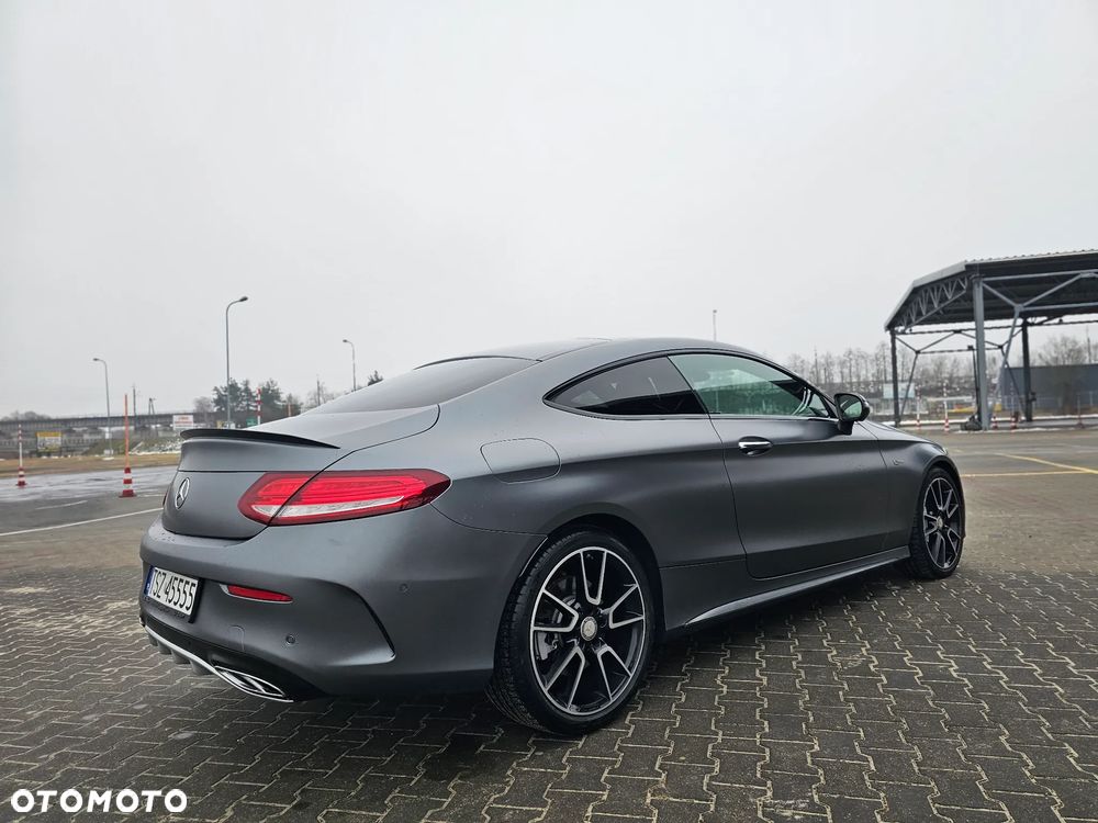 Mercedes-Benz Klasa C AMG 43 4Matic 9G-TRONIC - 12