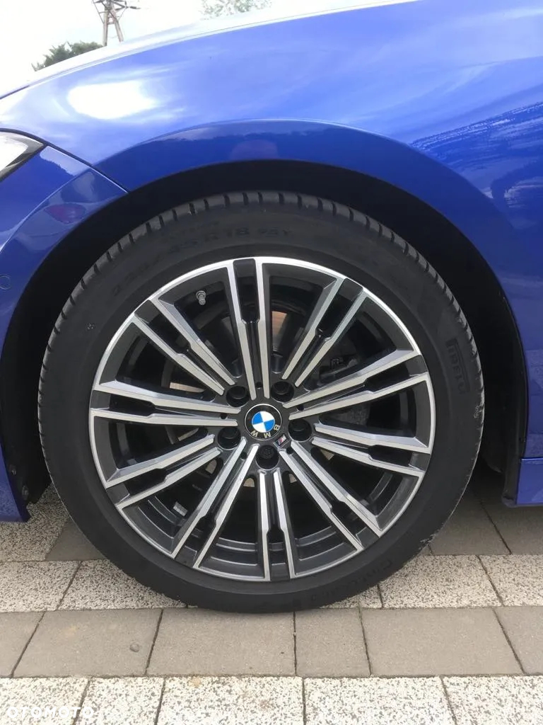 BMW Seria 3 320d xDrive - 17