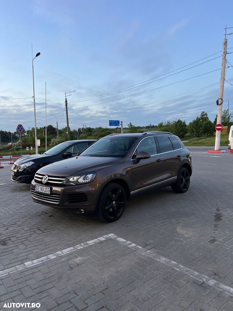 Volkswagen Touareg - 2