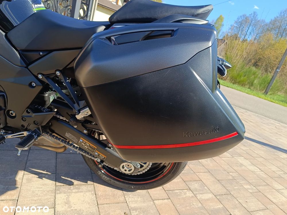 Kawasaki Ninja 1000 SX - 24