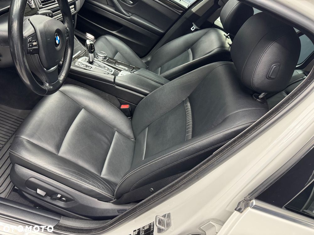 BMW Seria 5 520d Luxury Line - 35