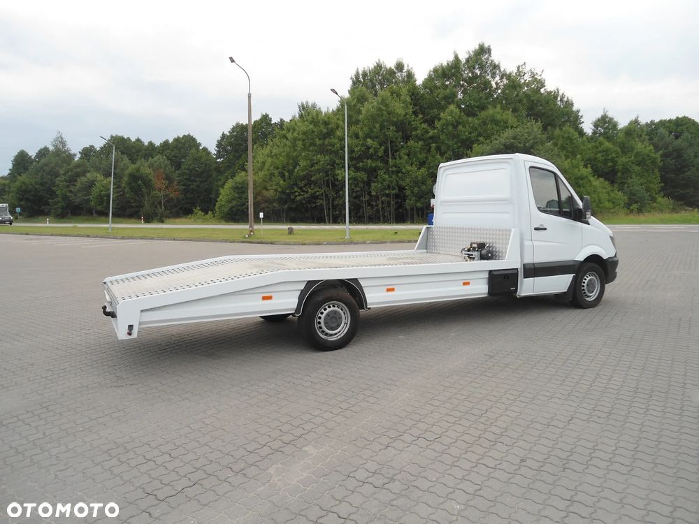 Mercedes-Benz Sprinter - 3