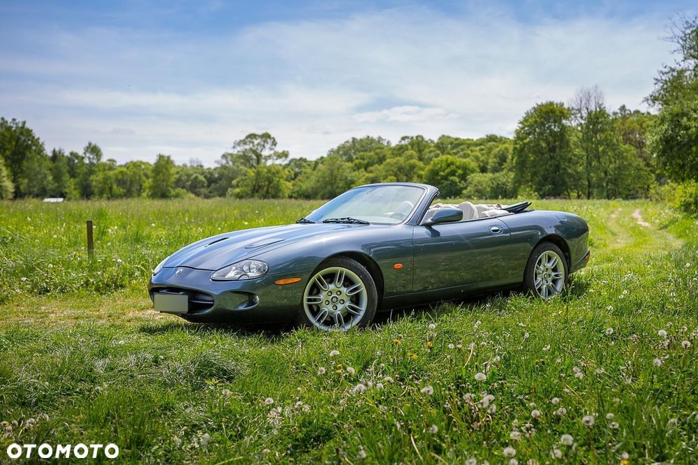 Jaguar XK8 - 8