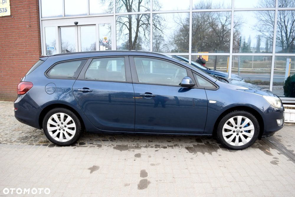 Opel Astra 2.0 CDTI DPF Cosmo - 14