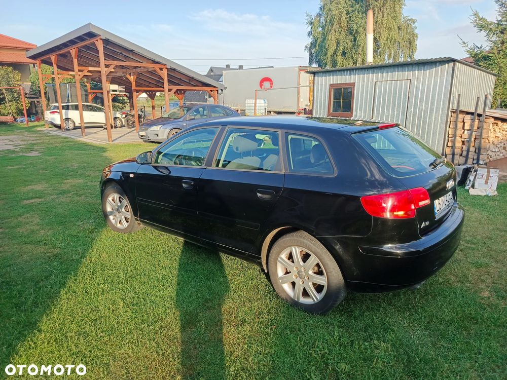 Audi A3 Sportback - 4