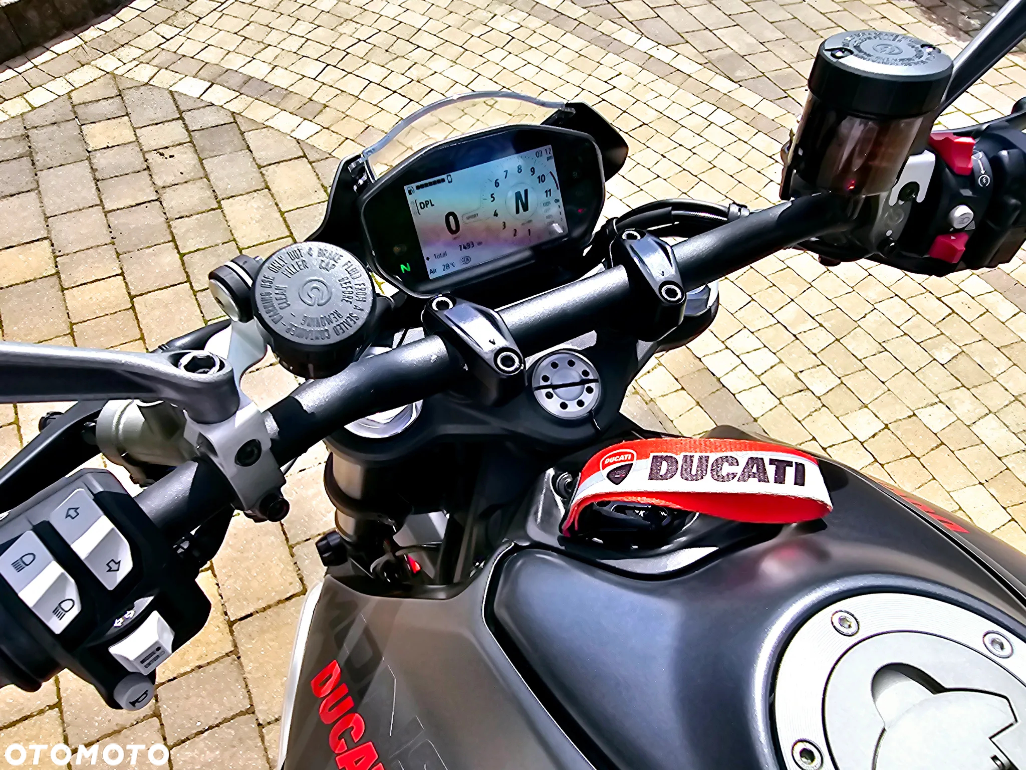 Ducati Monster - 15