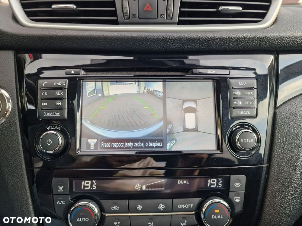 Nissan Qashqai 1.2 DIG-T N-Connecta EU6 - 26