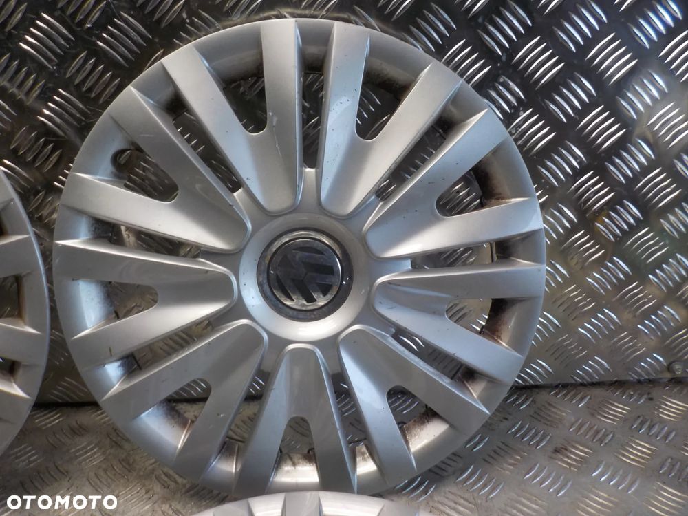 VOLKSWAGEN KOŁPAK KOŁPAKI R15 KOMPLET 5K0601147 - 5