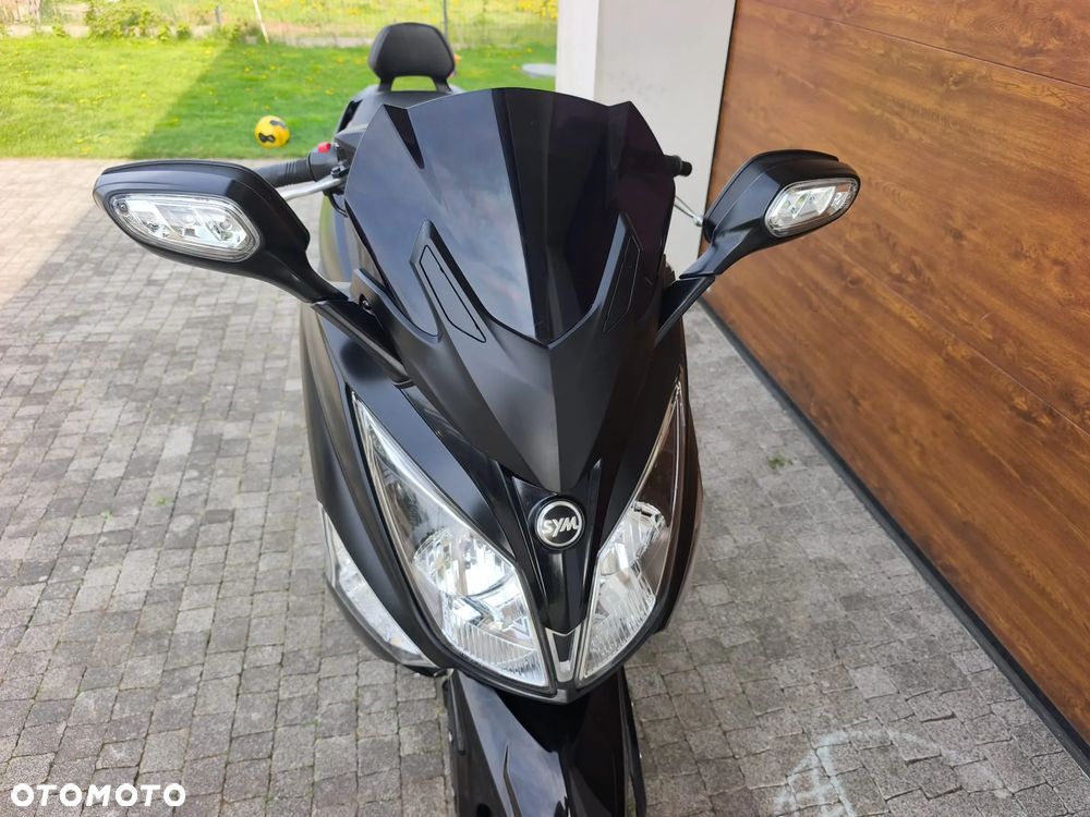 SYM GTS - 18