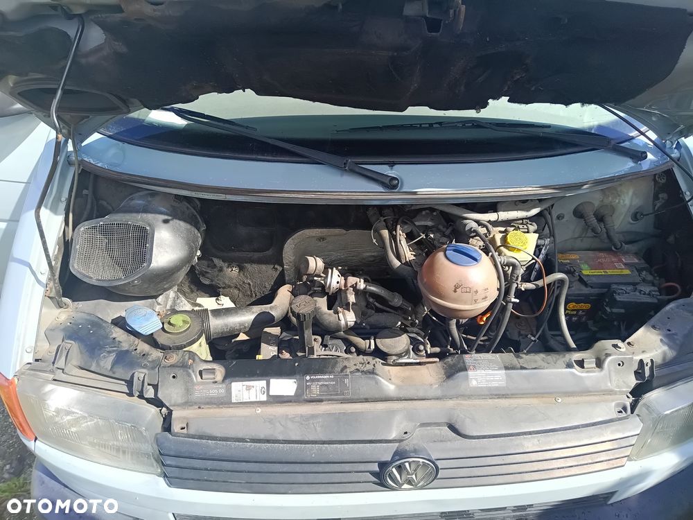 Volkswagen Transporter - 9