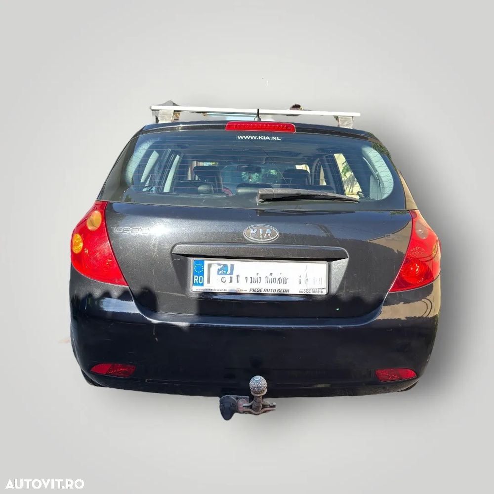 Kia Ceed 1.6 CRDi LX - 11
