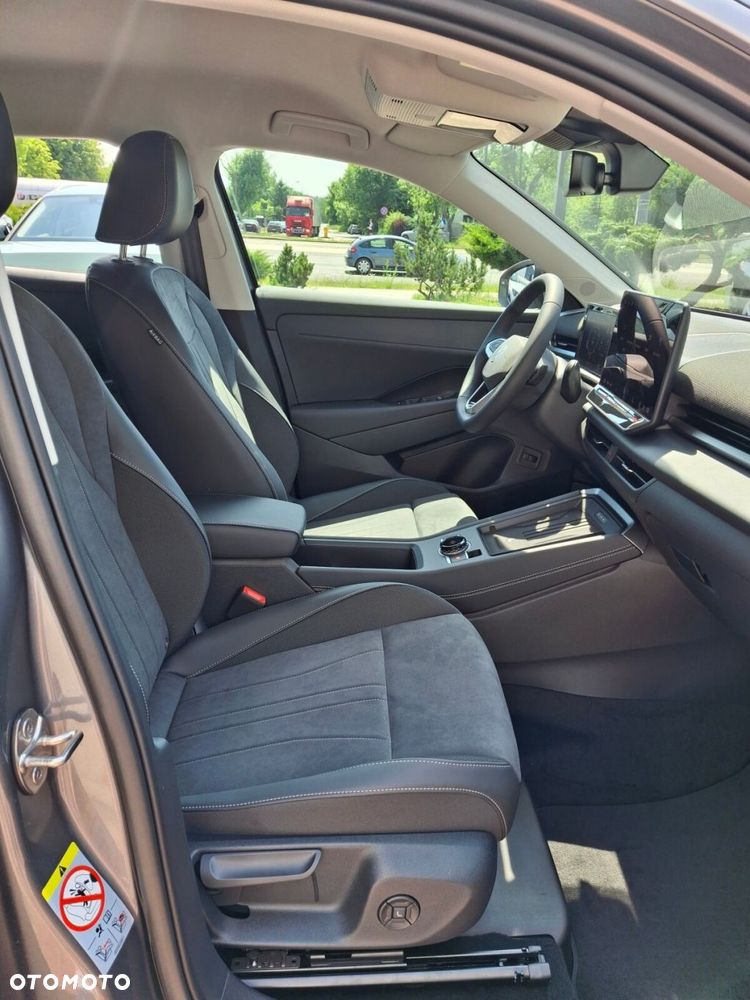 Volkswagen T-Roc 1.5 TSI Style DSG - 23