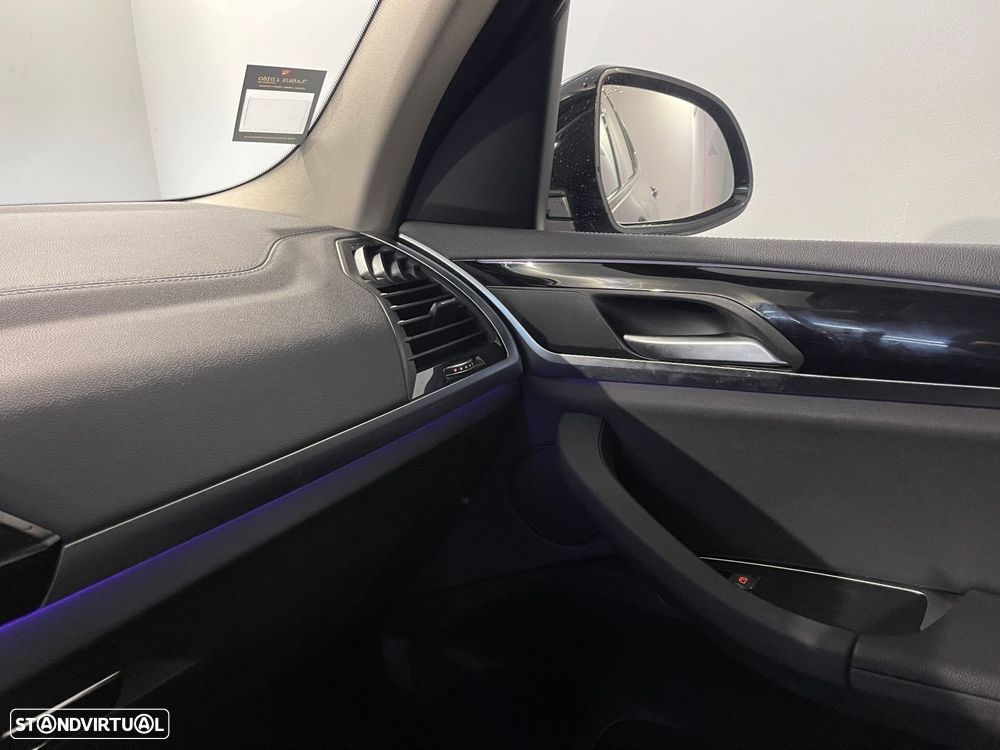 BMW iX3 Inspiring - 31