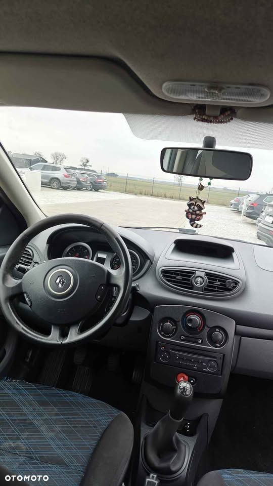 Renault Clio - 5