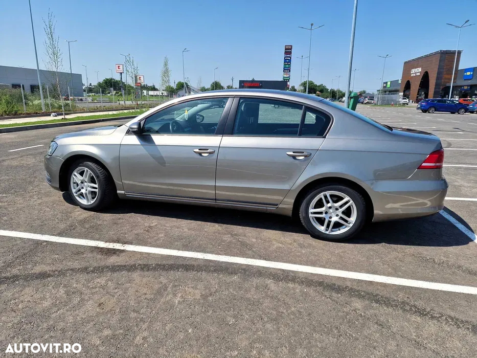 Volkswagen Passat 1.6TDI BlueMotion Tehnology Trendline - 2