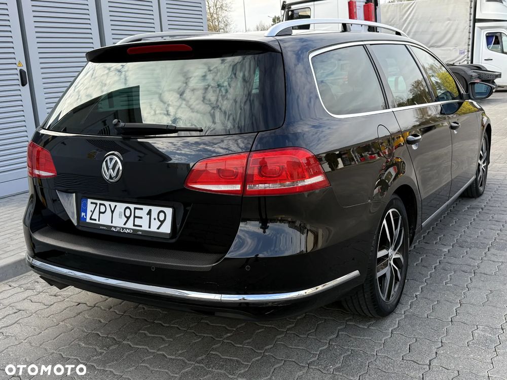 Volkswagen Passat - 13