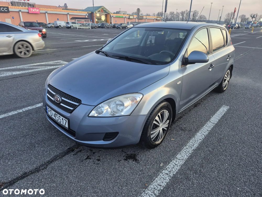 Kia Ceed 1.4 Comfort - 1