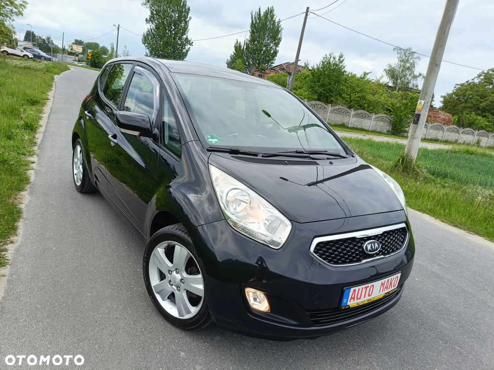 Kia Venga - 25