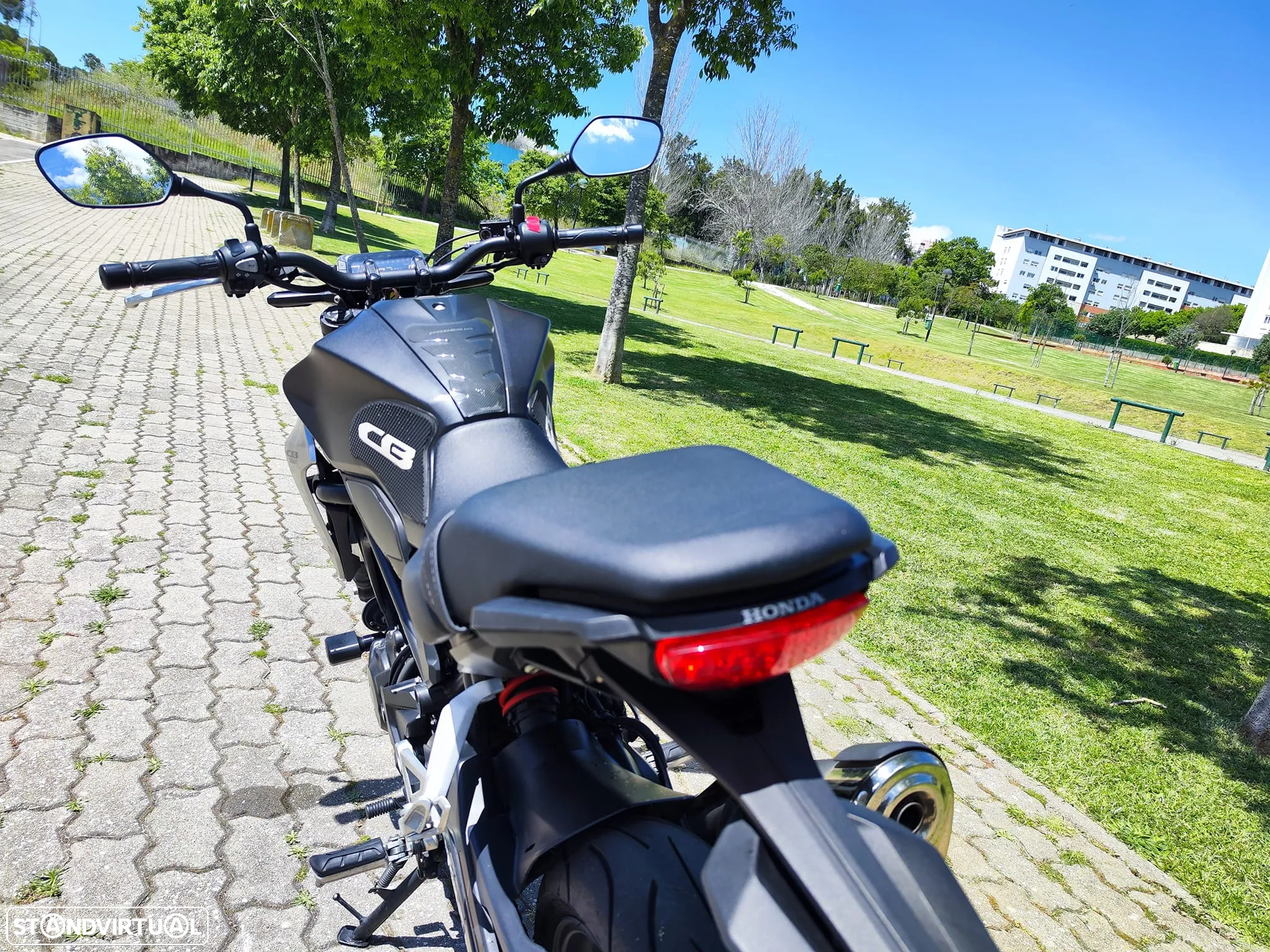 Honda CB 300 R - 11